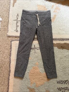 Vuori Gray Heather Drawstring Leggings